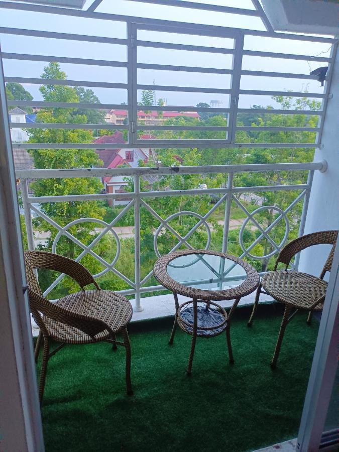 Apartment 3rd Floor With 2 Bedroom And No Elevator